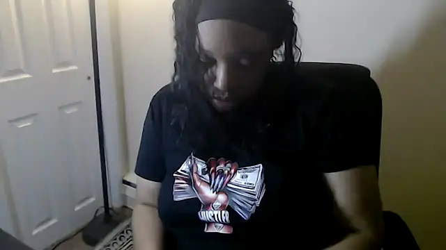 Онлайн чат XXX Sexymona1218