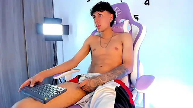 dominik_jackson_n Webbikameraesitys