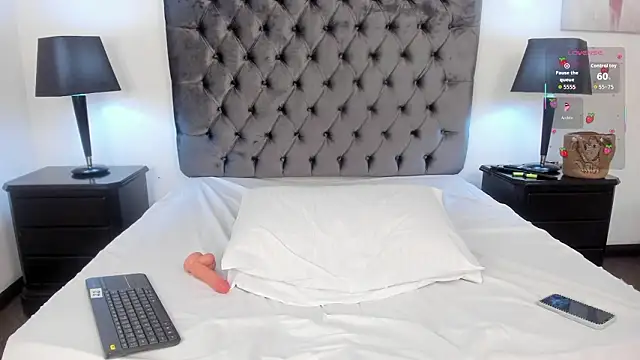 Chatroom XXX en direct de Kiri_Black_