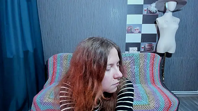 pa1e_pr1ncess Adlı Modelin Canlı XXX Sohbeti