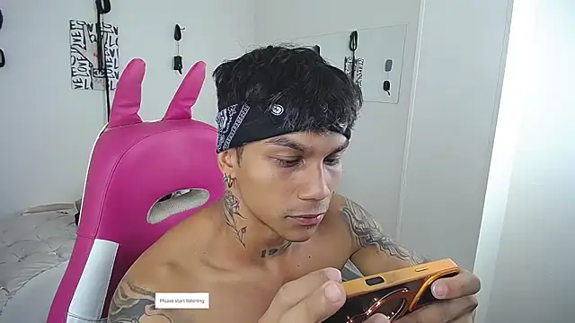 Leonard_Price Adlı Modelin Web Kamerası Şovu