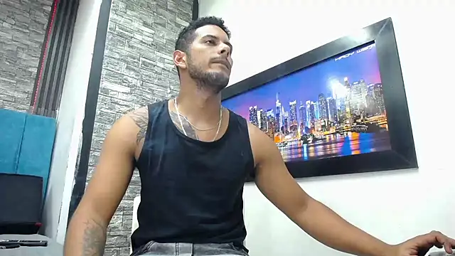 Chris_Dick23 Live XXX Chat