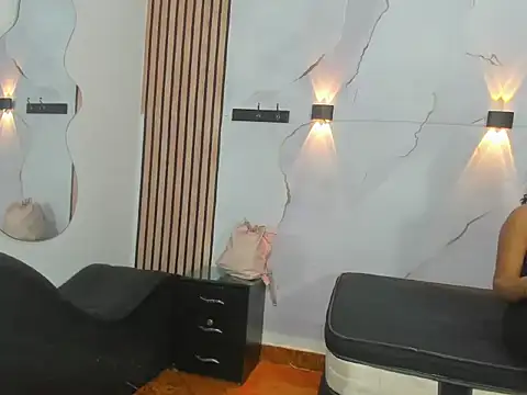 دردشة AlessiaAndAxel الجنسية المباشرة