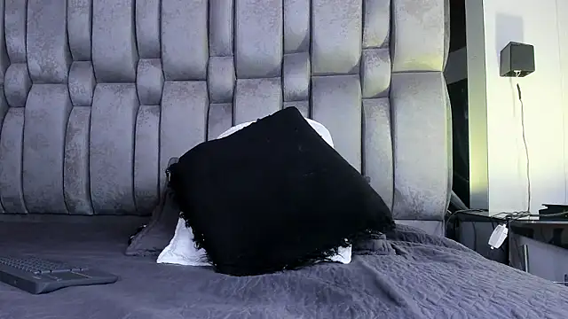 REINA_ADAHARA Webcam show