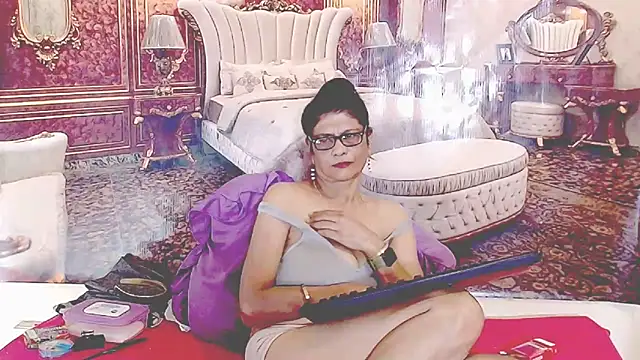 IndianAllure Webcam-Show