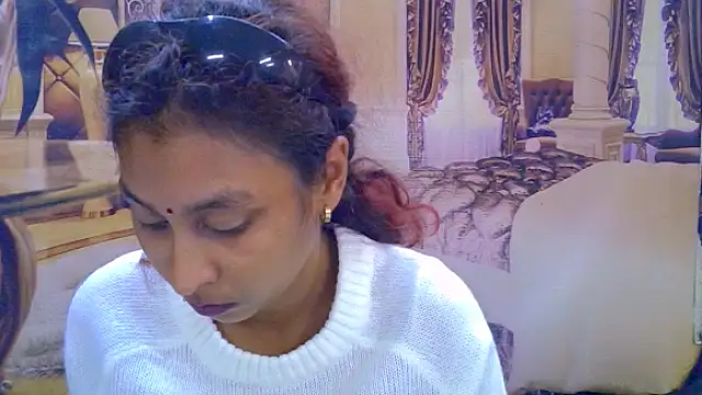 IndianSexyButt: онлайн-секс-чат