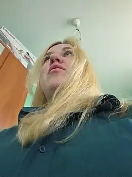 Вебкам-шоу LianaJu