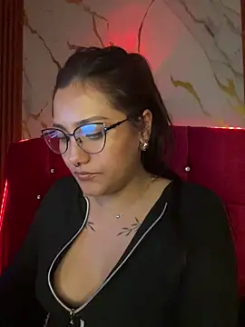 angellique_22 élő XXX-chatje