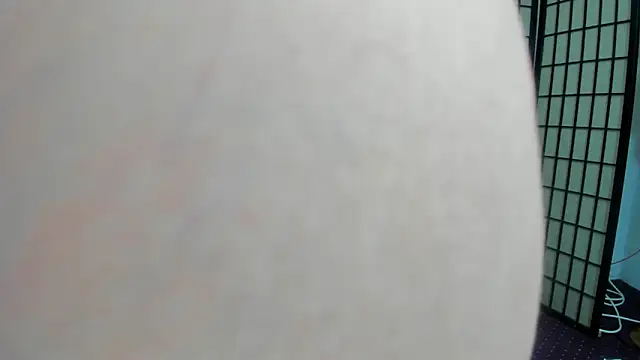 دردشة AishaRouhi الجنسية المباشرة