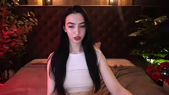 WildKittenX_のライブXXXチャット