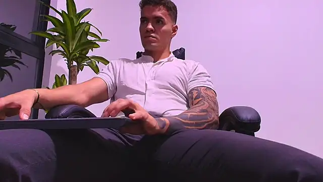 ALPHA_DOMINUS_ Webcam show