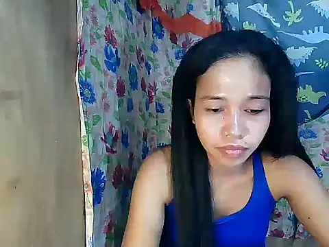 PinaySkinnyGirl élő XXX-chatje