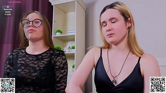 ReenaBeringer Adlı Modelin Canlı XXX Sohbeti