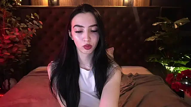 دردشة WildKittenX_ الجنسية المباشرة