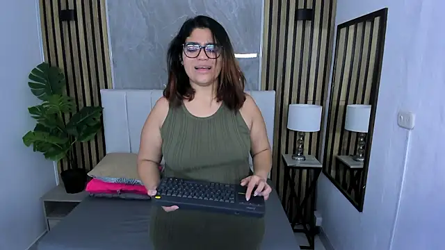 Carlotta_de_velour Live XXX Chat