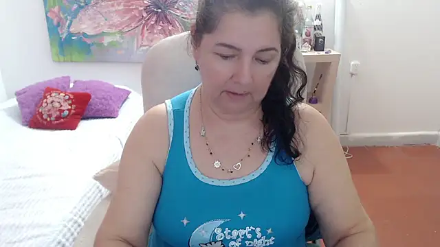 leonela_69のライブXXXチャット