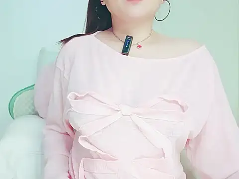 LinhCatxxx live XXX chat