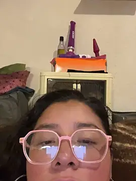 XXX chat uživo modela Vivi_Kvsh