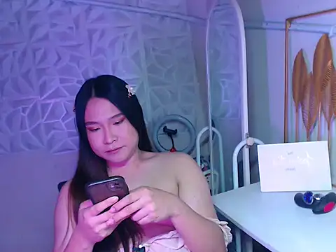 Horny_Alexa Show in webcam