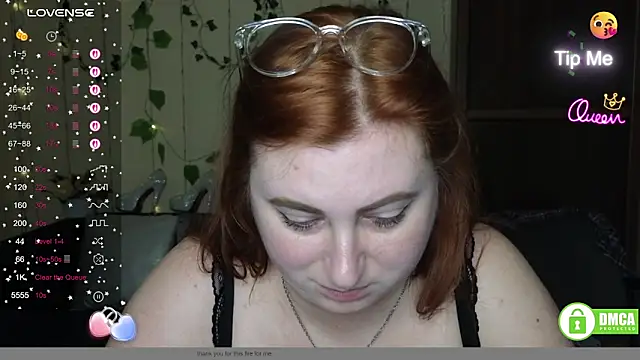 Alicia_love00 élő XXX-chatje