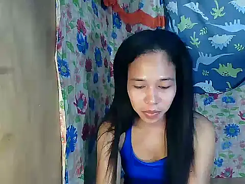 PinaySkinnyGirl's Live XXX Chat