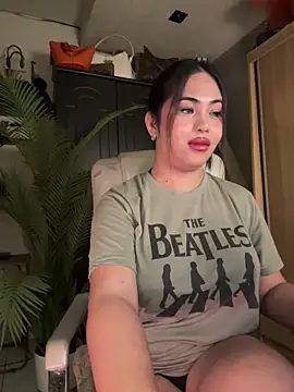 BigDominaMia 라이브 XXX 채팅