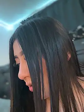 KittyRous' Webcam Show