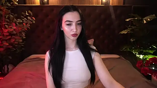 WildKittenX_'s Live XXX Chat