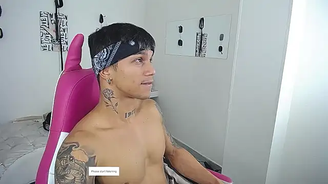 Онлайн чат XXX Leonard_Price