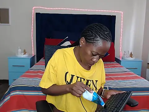 QUEENMANDYY Webcam-Show