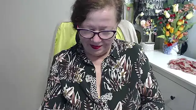 Živý XXX chat Adelewildx