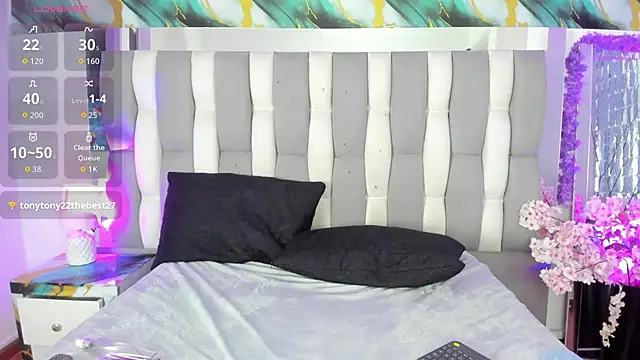 Chat +18 de IsaDiiaz ao vivo