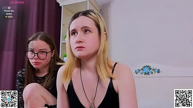 ReenaBeringer's Live XXX Chat