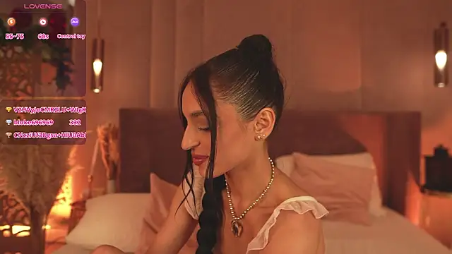 Živý XXX chat AdoraCortes