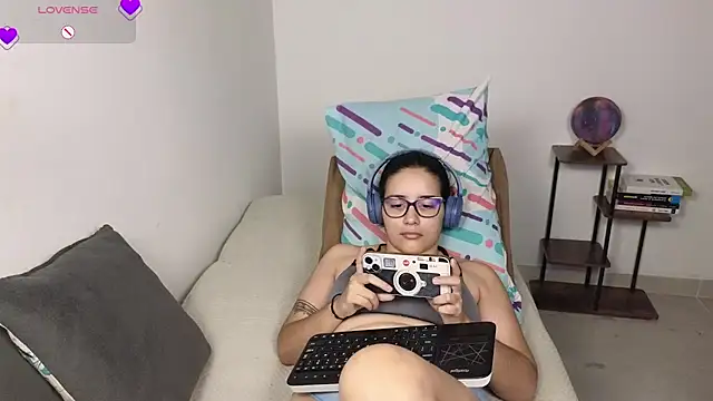 Chat +18 de blue__moon_ ao vivo