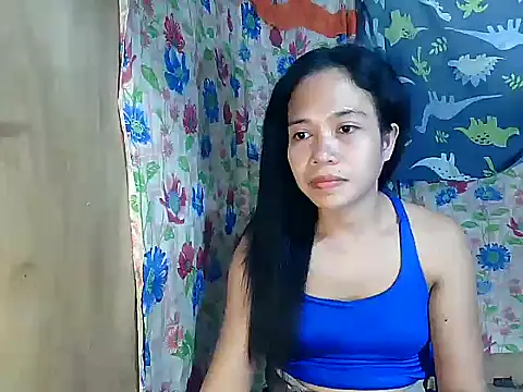 PinaySkinnyGirl Adlı Modelin Canlı XXX Sohbeti