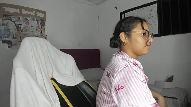 emily_stars1 웹캠 쇼