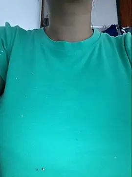 Shine_Mai Show in webcam