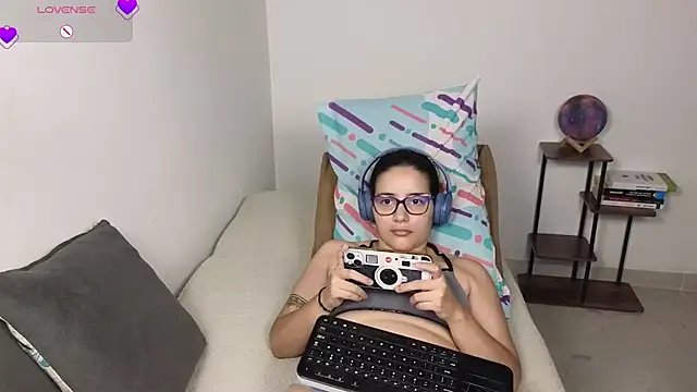 blue__moon_ Live XXX Chat