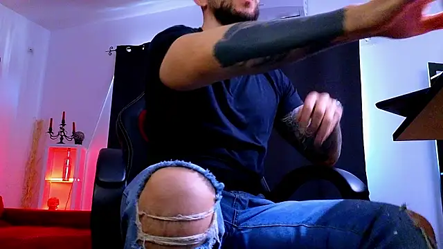 MightyAaron66 Webcam-Show