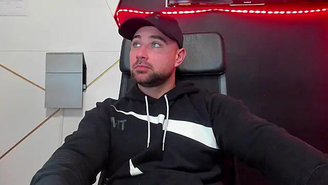 DuncanStone's Live XXX Chat