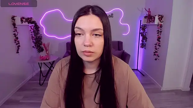 Онлайн чат XXX DaniellaLovely