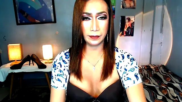 littleredbunny27 Pertunjukan Webcam