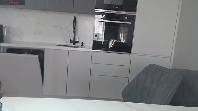 Онлайн чат XXX Miss_KissKiss7