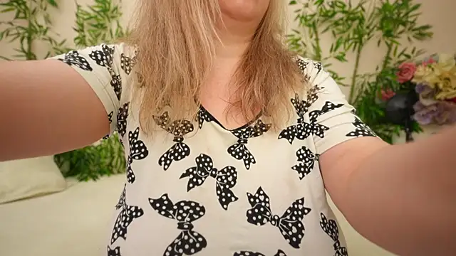 Онлайн чат XXX HappyLisa