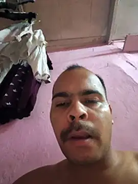 Chat XXX en directo de Vickyrajput009