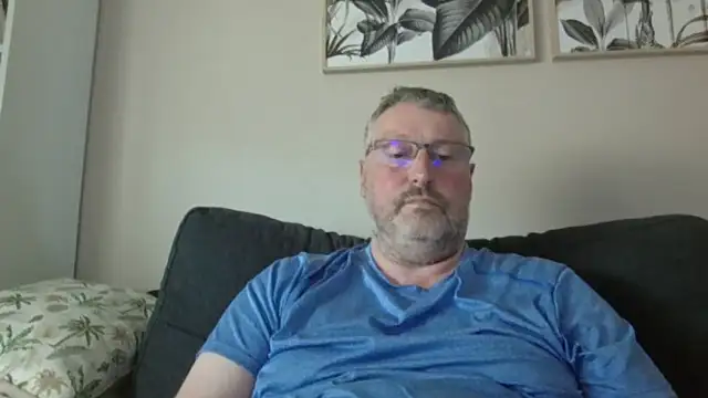 doudou310 webkamerás műsora