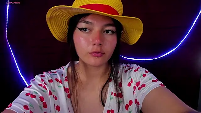 kaguya___1 élő XXX-chatje