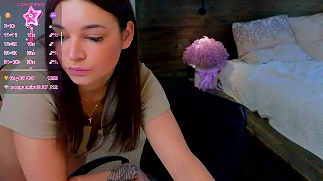 Онлайн чат XXX JessicaCartier