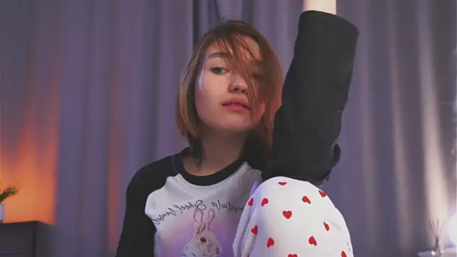 Онлайн чат XXX Leyla_crsh